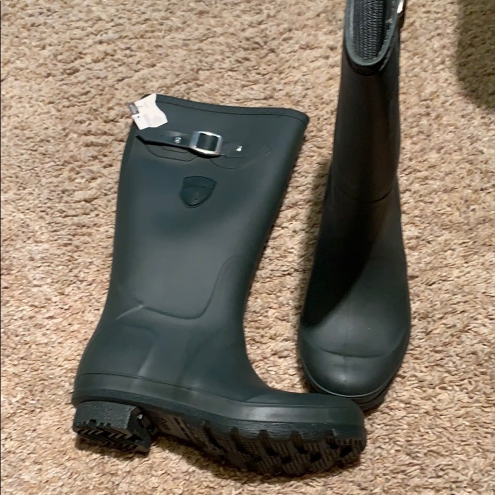 NWT Settia rain boot dark green
